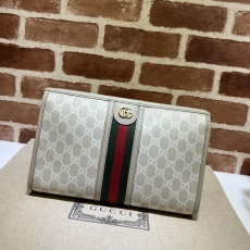 Gucci Clutch Bags